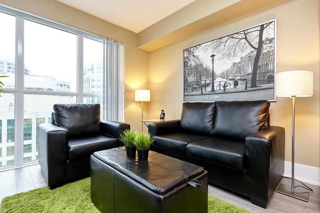 Atlas Suites - Cn Tower & Convention Centre Торонто Екстериор снимка