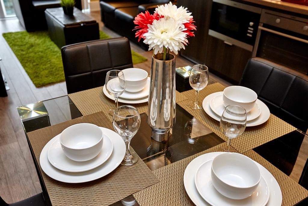 Atlas Suites - Cn Tower & Convention Centre Торонто Екстериор снимка