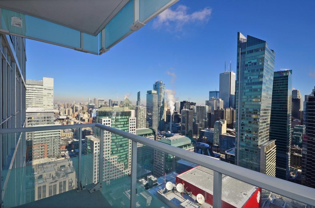 Atlas Suites - Cn Tower & Convention Centre Торонто Стая снимка