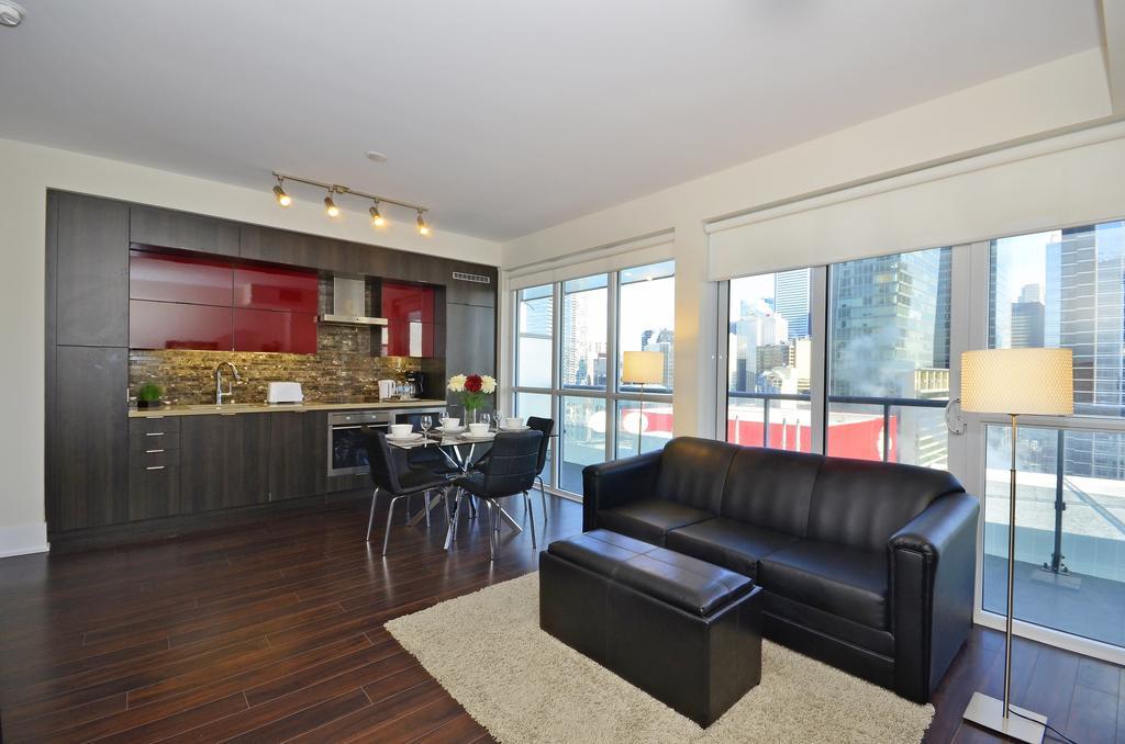 Atlas Suites - Cn Tower & Convention Centre Торонто Стая снимка