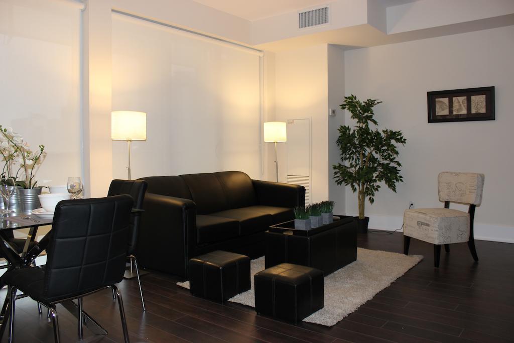 Atlas Suites - Cn Tower & Convention Centre Торонто Стая снимка