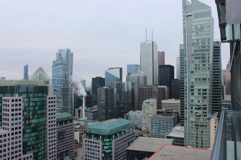 Atlas Suites - Cn Tower & Convention Centre Торонто Екстериор снимка