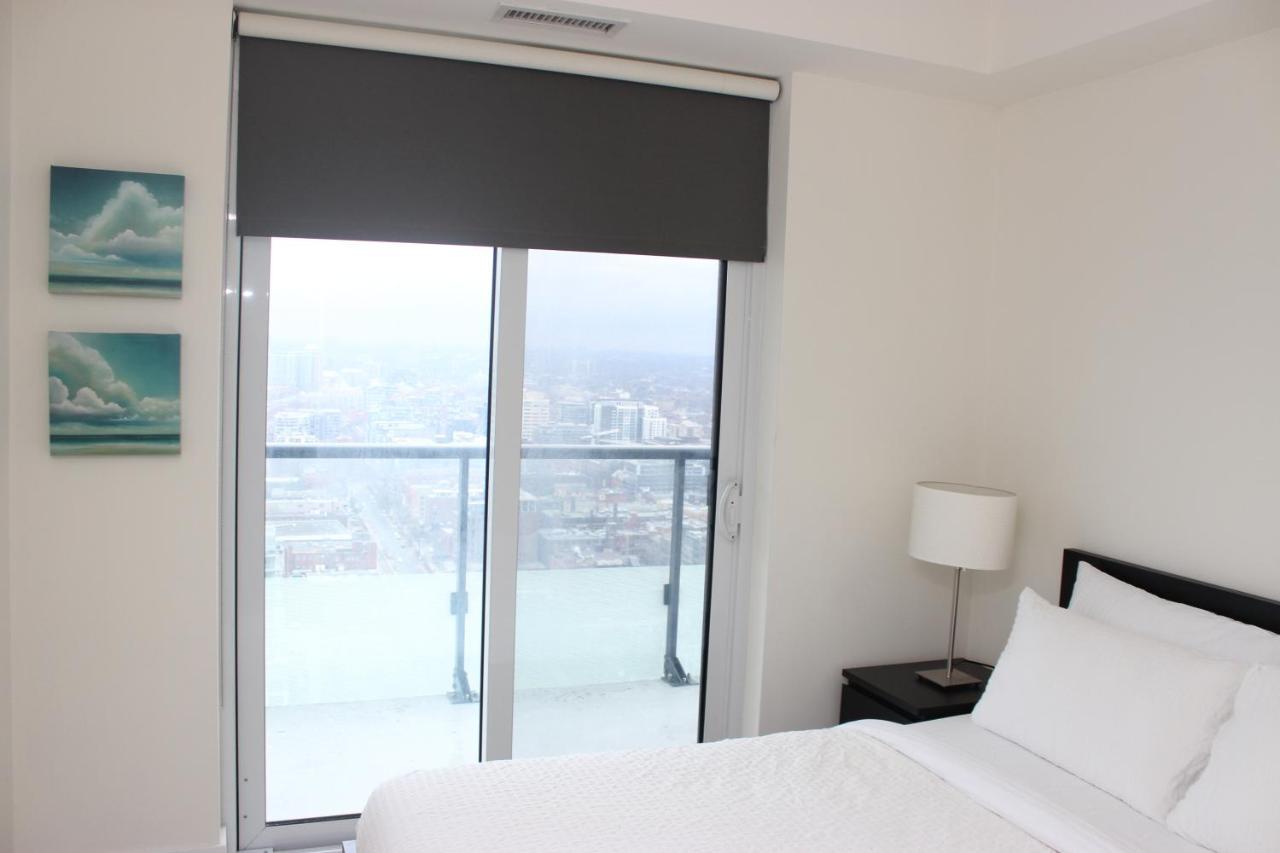 Atlas Suites - Cn Tower & Convention Centre Торонто Екстериор снимка