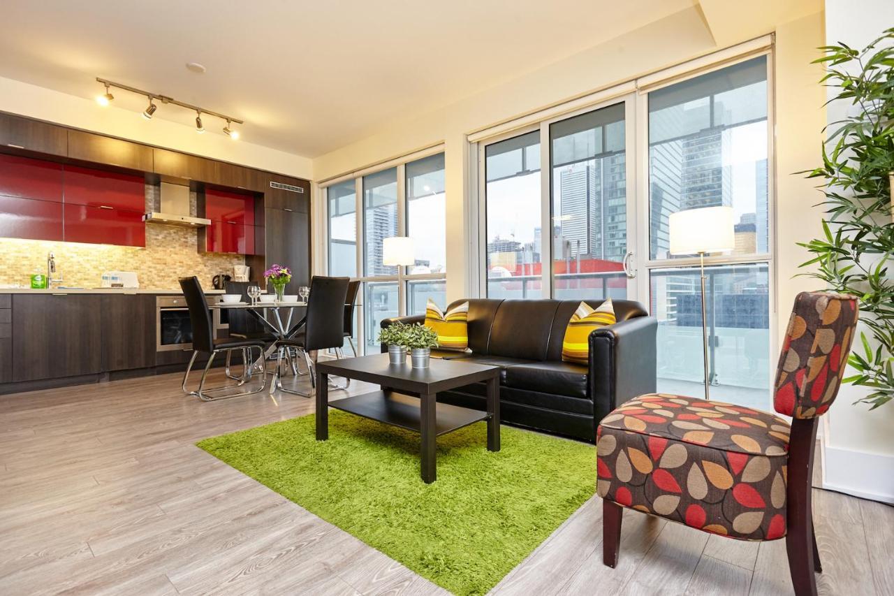 Atlas Suites - Cn Tower & Convention Centre Торонто Екстериор снимка